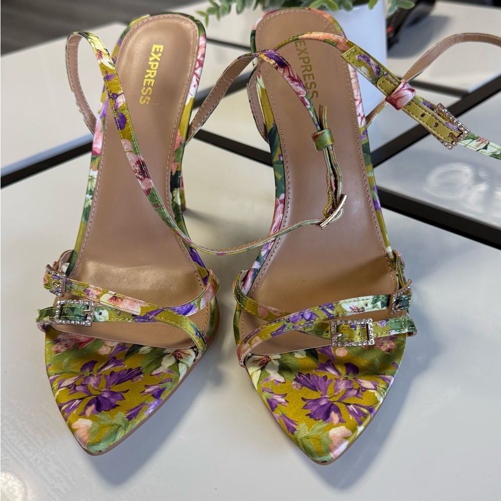 Express Pointed Toe Floral Satin Sandals - Rhinestone Detail - Women's 8 - Picture 9 of 13